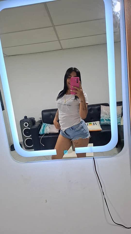 654020008: Chica busca chico en Barcelona