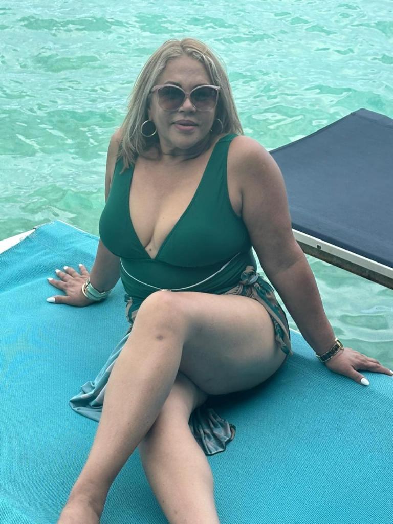 613968333: Chica busca chico en Barcelona