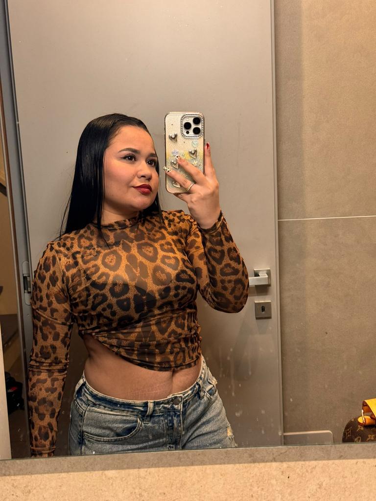 615508454: Chica busca chico en Barcelona