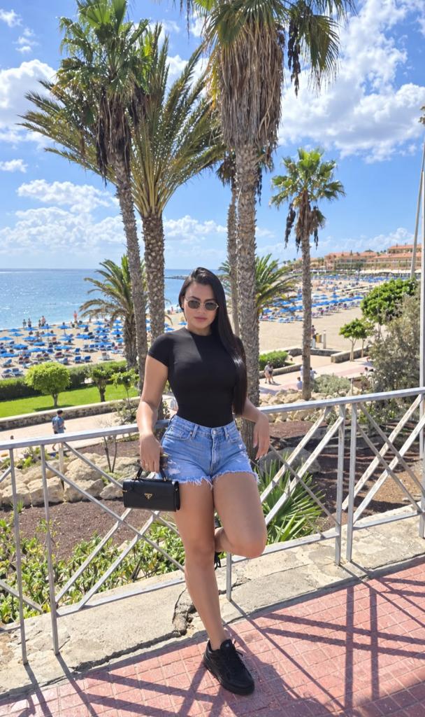 665237809: Transexual en Tenerife