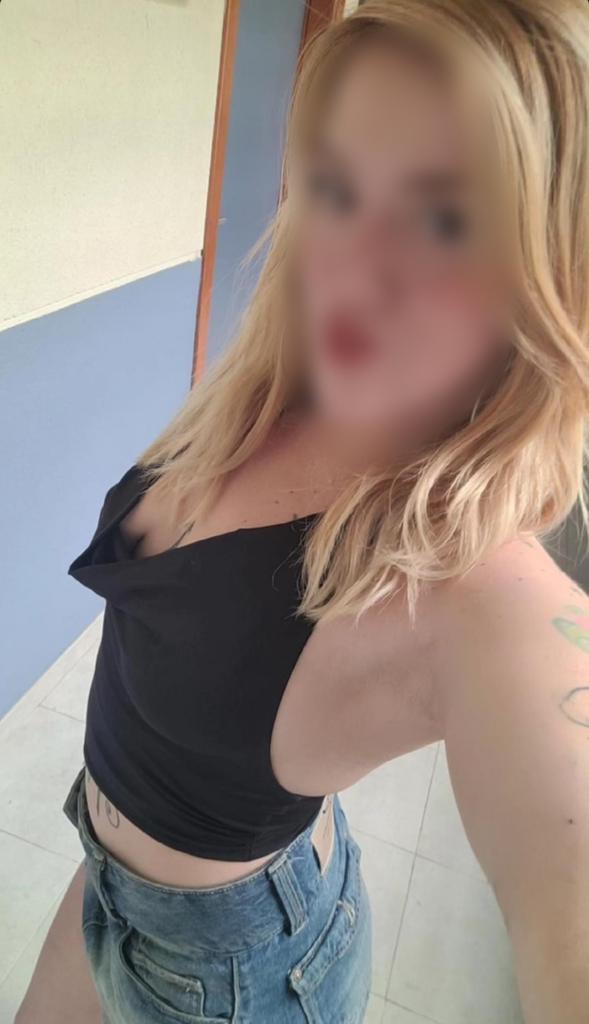 627699457: Chica busca chico en Sevilla