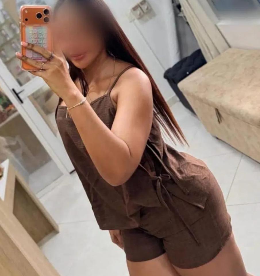 Chica busca chico en Cádiz: 