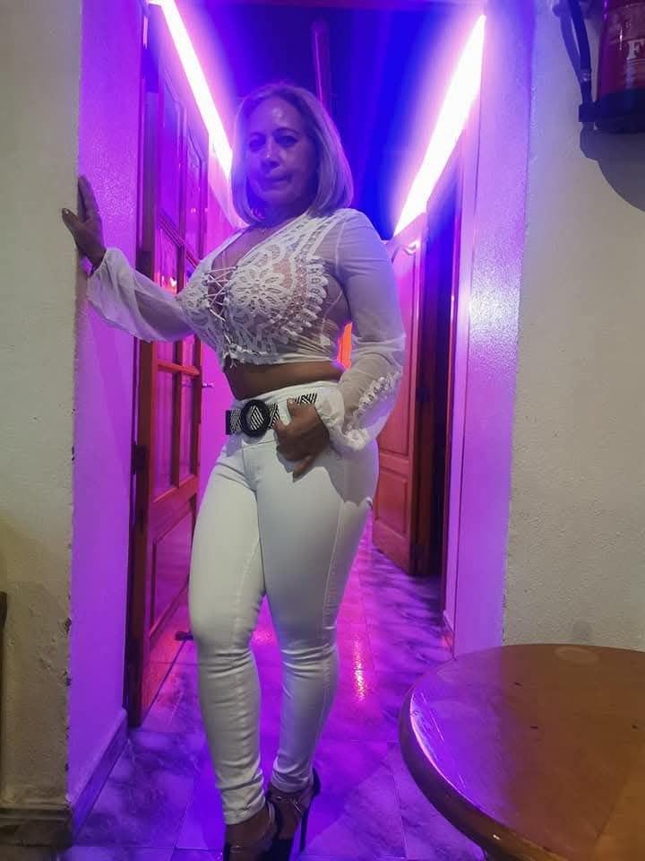 Chica busca chico en Barcelona: 