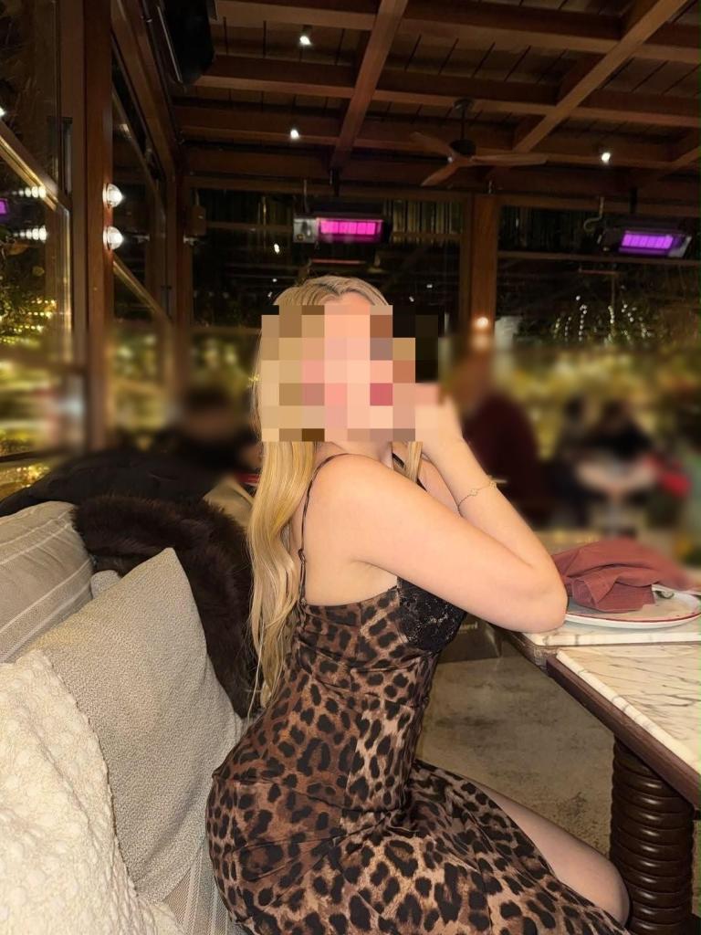 Chica busca chico en Ibiza: 