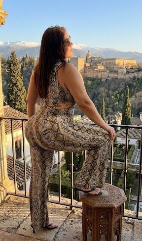 Chica busca chico en Granada: 