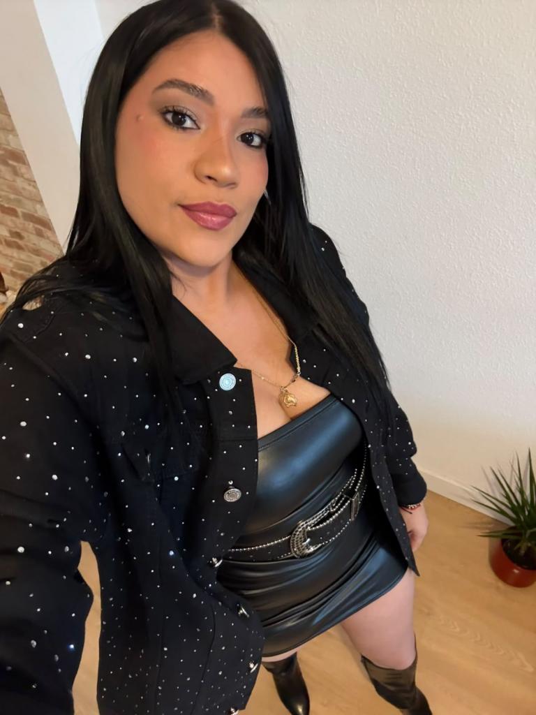 678841145: Chica busca chico en Burgos