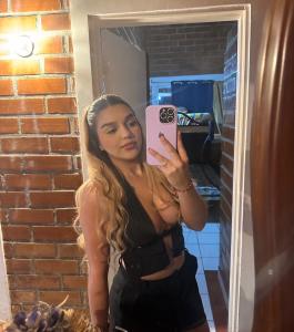 613450922: Chica busca chico en Lérida
