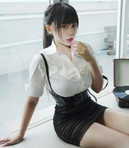 625257566: Chica busca chico en Barcelona