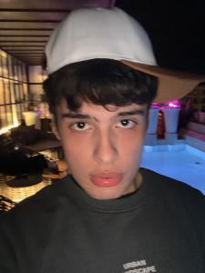 603223674: Chico busca chica en Barcelona