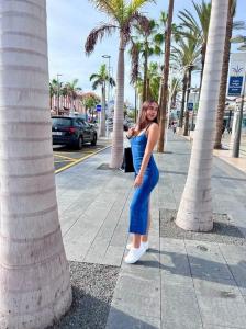 617941473: Chica busca chico en Barcelona