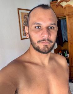 613578074: Chico busca chica en León