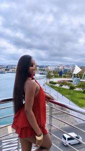674982131: Chica busca chico en Valencia