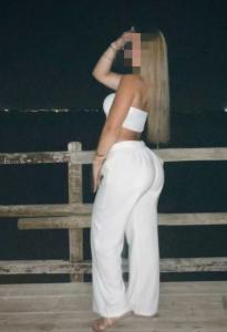 613963568: Chica busca chico en Cádiz