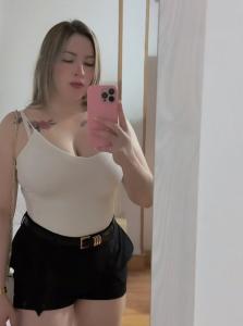 643684065: Chica busca chico en Navarra