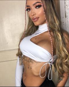 674040793: Chica busca chico en Barcelona