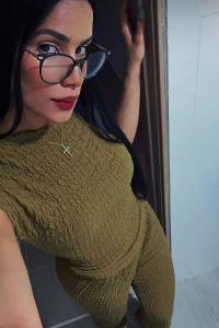611365898: Chica busca chico en Cáceres
