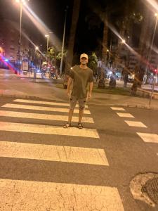 658673521: Chico busca chica en Alicante