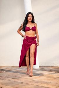 641380590: Chica busca chico en Ibiza