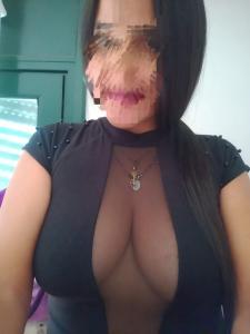 672962231: Chica busca chico en Gerona