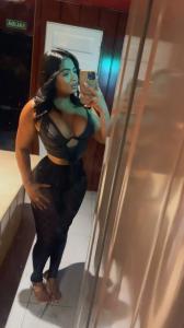 613830783: Chica busca chico en Gerona