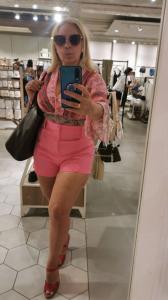 745012474: Chica busca chico en Barcelona