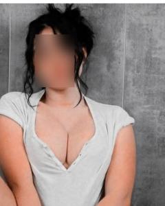 614272540: Chica busca chico en Madrid