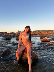 604380831: Chica busca chico en Ibiza