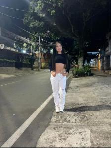 694248922: Chica busca chico en La Coruña