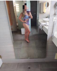 617746381: Chica busca chico en Madrid
