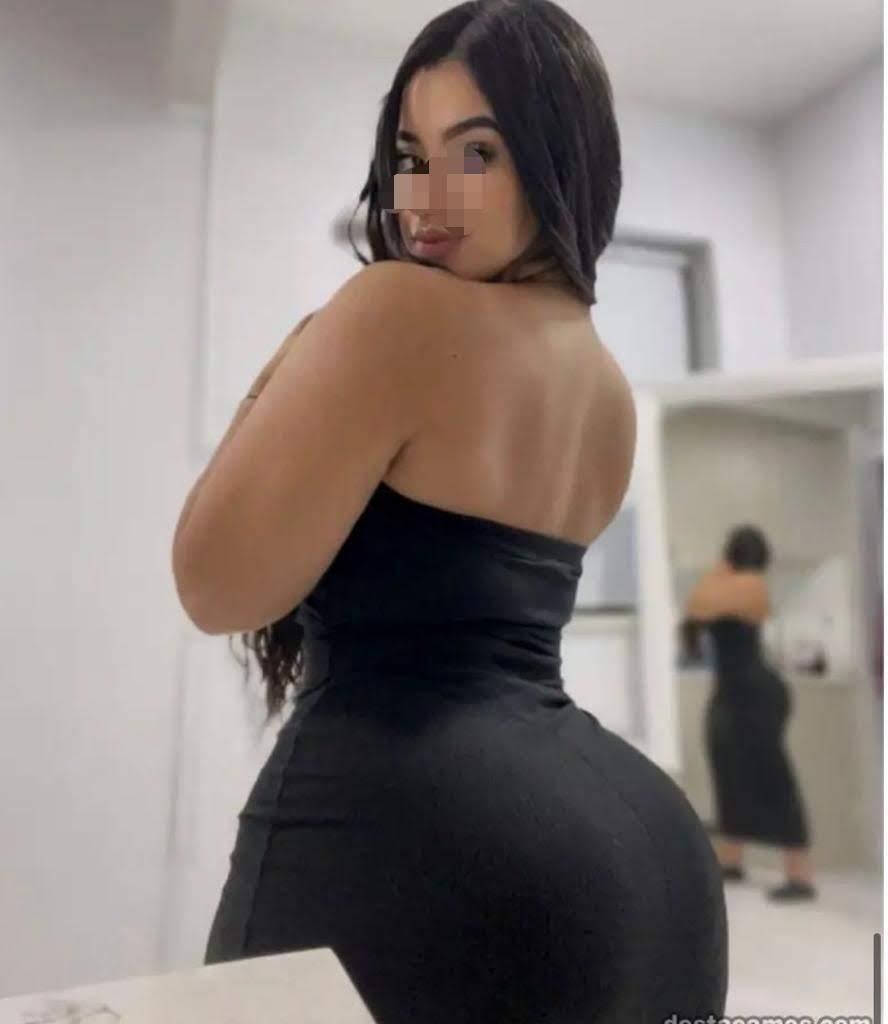 Chica busca chico en Almería: 
