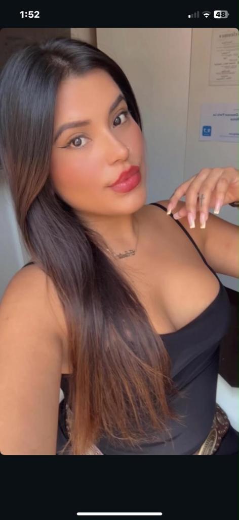 Chica busca chico en Ibiza: 