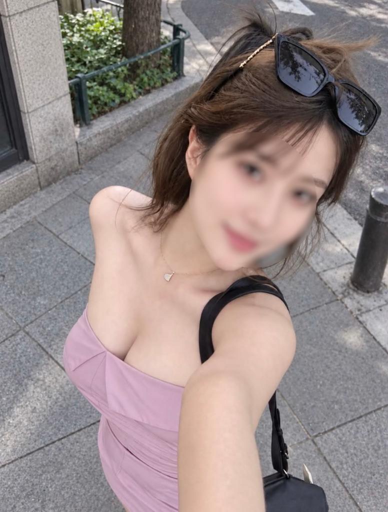 691665546: Chica busca chico en Barcelona