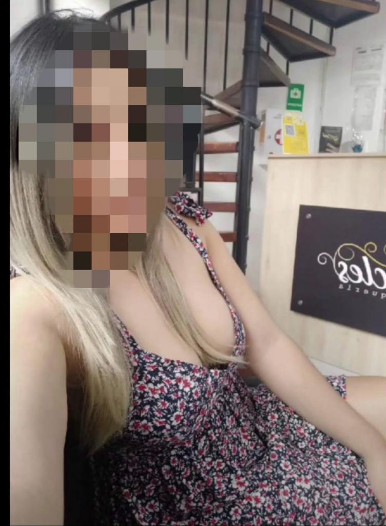 677439092: Chica busca chico en Madrid