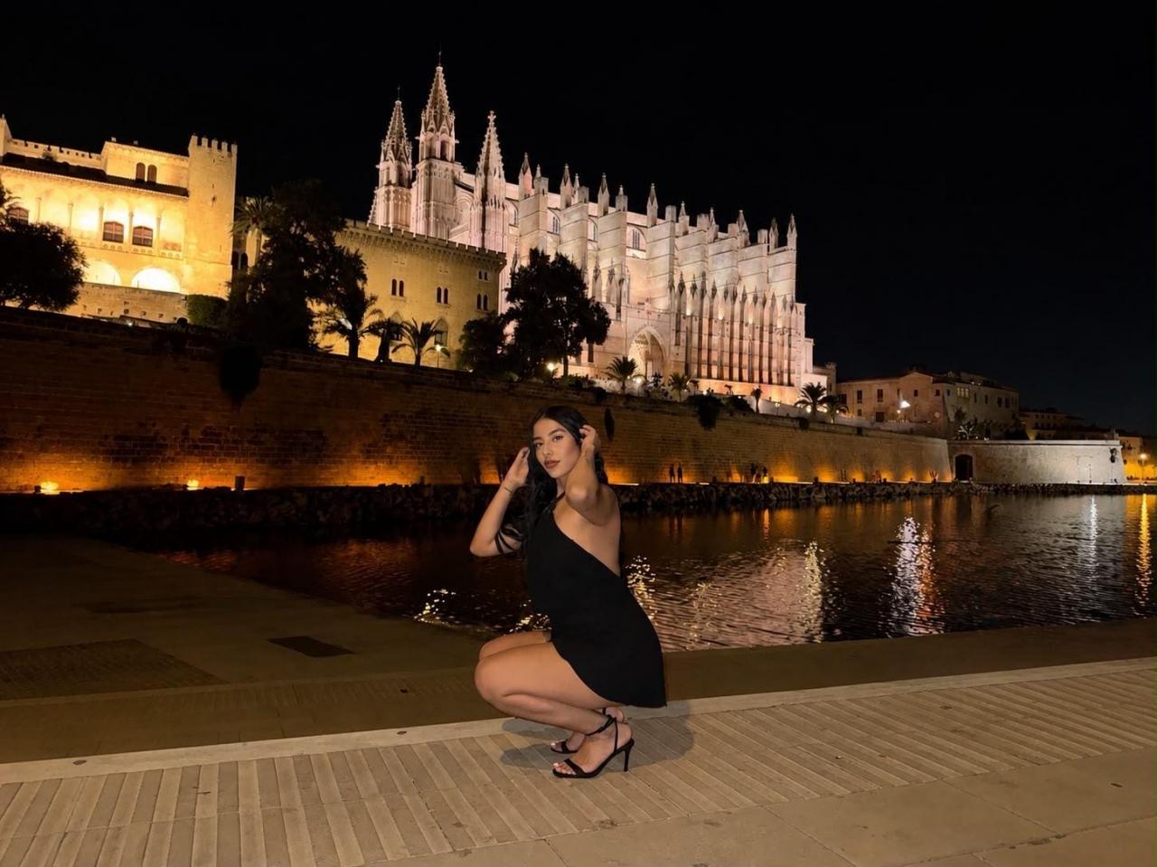 Chica busca chico en Mallorca: 