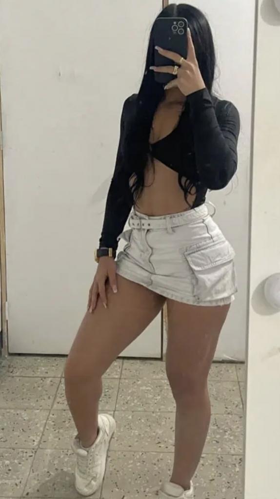 670354482: Chica busca chico en Burgos