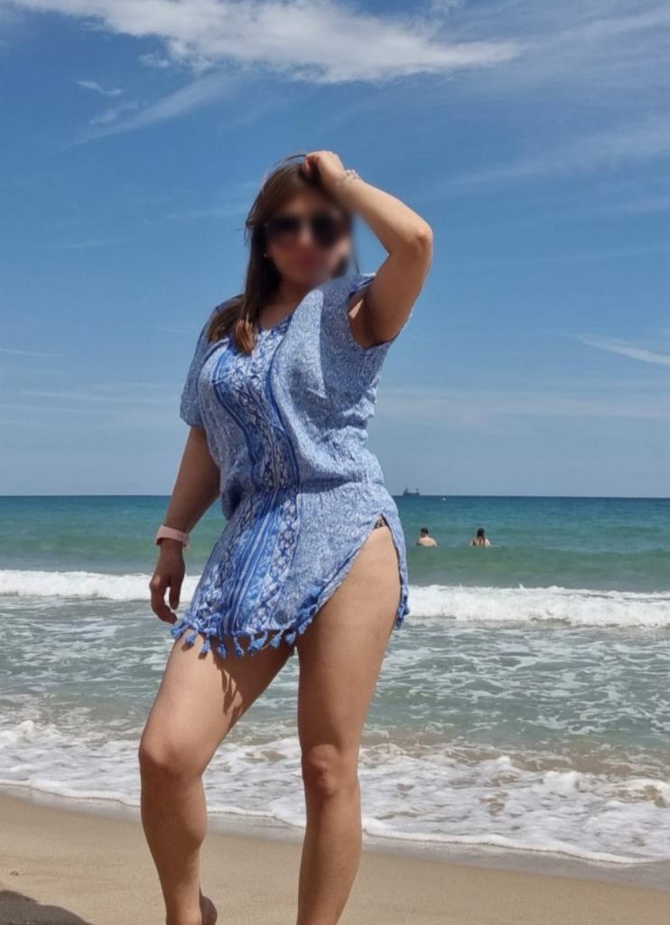 631717845: Chica busca chico en Barcelona