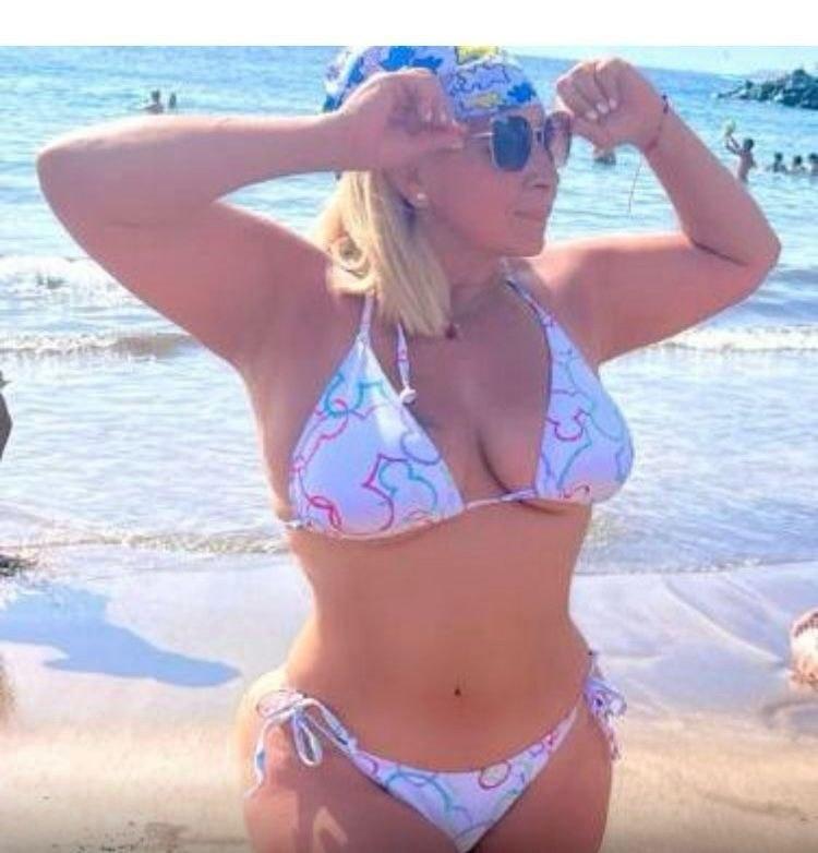 745012474: Chica busca chico en Barcelona