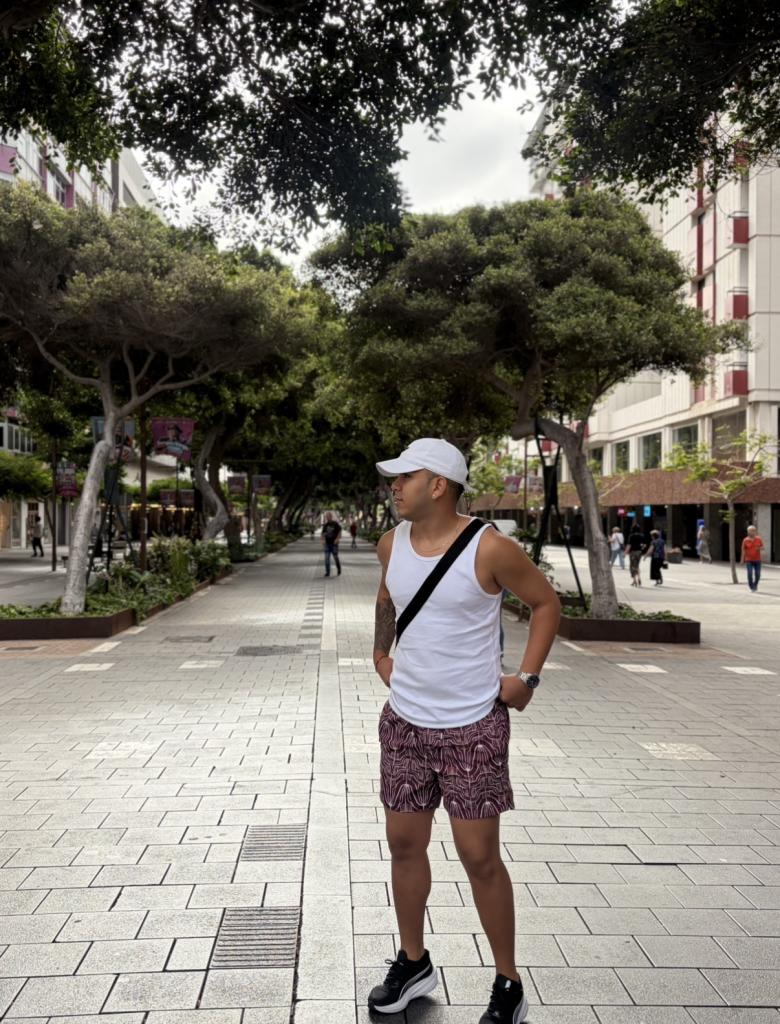 Chico busca chica en Las Palmas: 