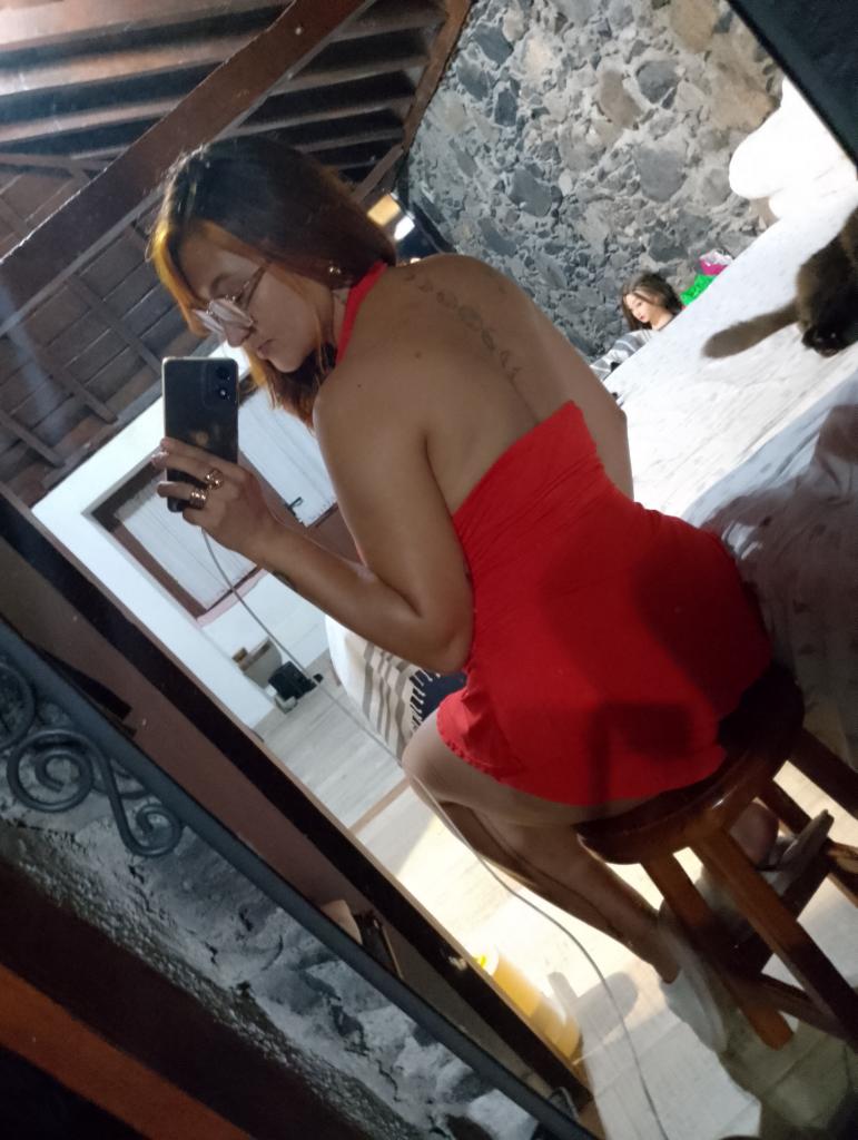 Chica busca chico en Tenerife: 