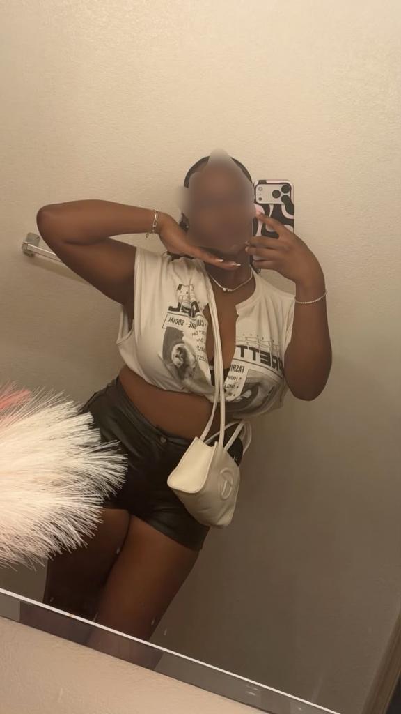 631263881: Chica busca chico en Murcia