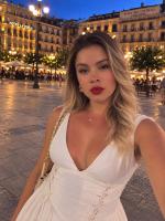634494079: Chica busca chico en Navarra