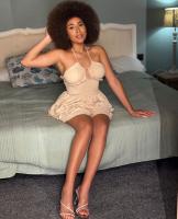 657464306: Chica busca chico en Sevilla