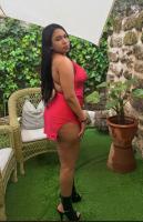 677155524: Chica busca chico en Barcelona