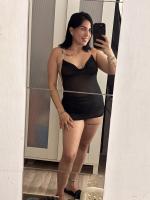 664779405: Chica busca chico en Cádiz
