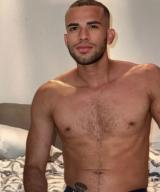 647364661: Chico busca chica en Madrid