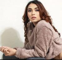 632165553: Chica busca chico en Barcelona