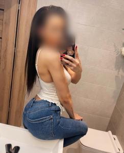 Chica busca chico en Sevilla: 
