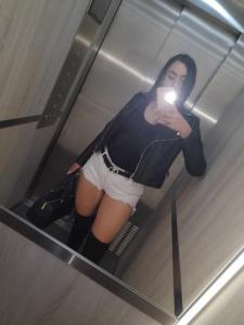 Chica busca chico en Almería: 