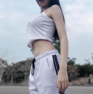 688166109: Chica busca chico en Barcelona