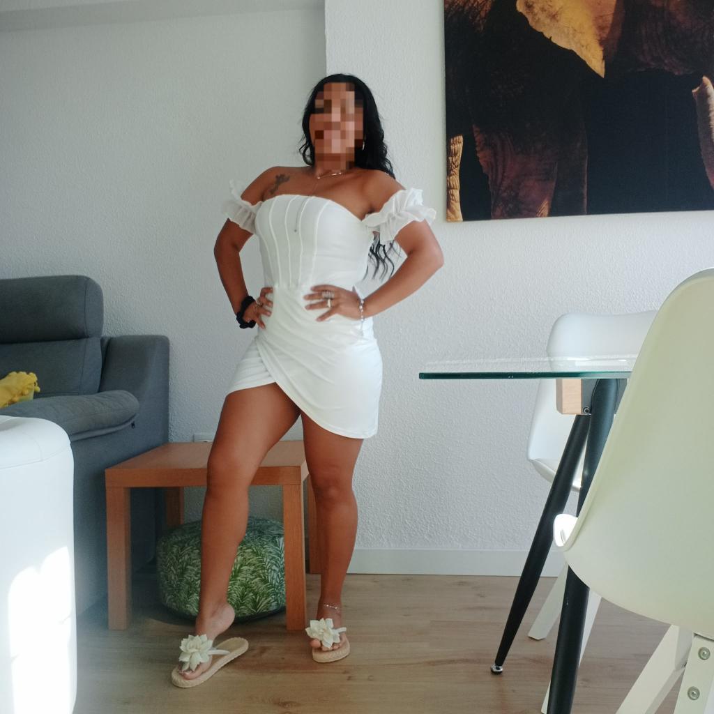 643310766: Chica busca chico en Madrid